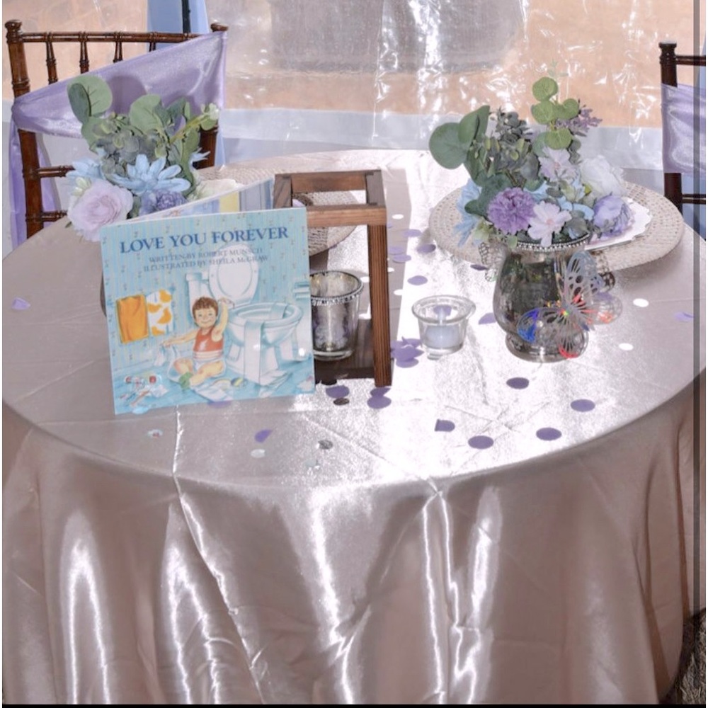 Satin table linen